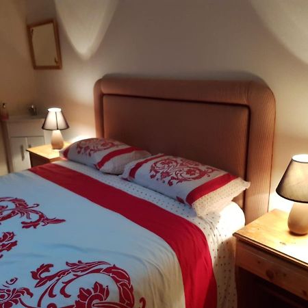 Guest House Ellipse - Фінчлі Екстер'єр фото